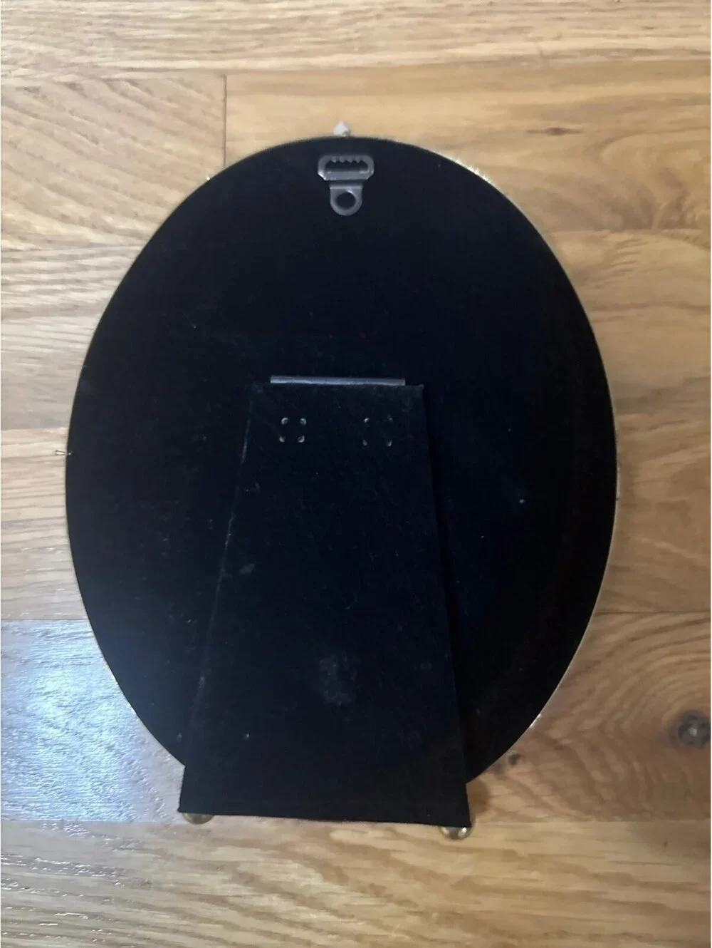 N/A oval picture